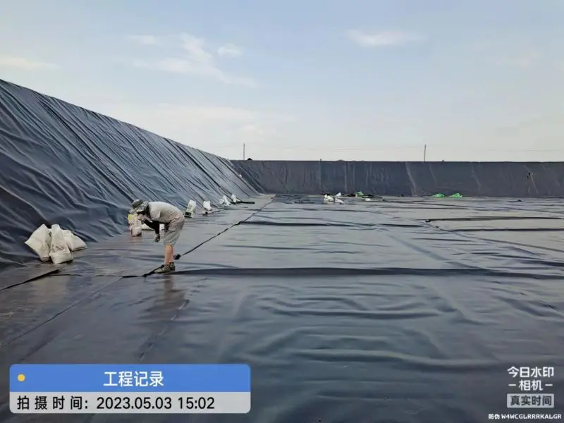 Hot Melt Welding vs. Glue Bonding Geomembrane Applications comparative Analysis D